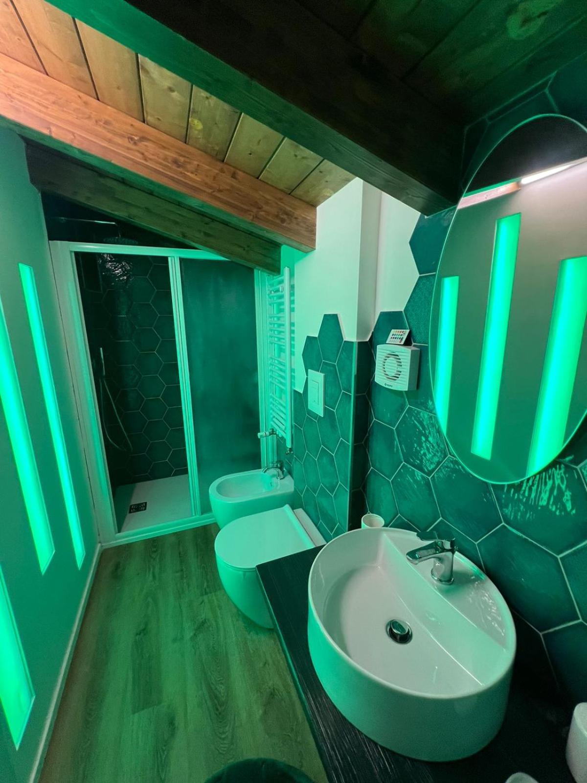 Abitare Il Tempo-Elegante E Moderno-Ad 1 Bus Da Roma Apartment Velletri Luaran gambar
